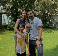 Bollywood Star Kids Name: आमिर खान के बेटे से शिल्पा शेट्टी की बेटी तक, ये स्टार किड्स अपने नाम में लगाते हैं माता-पिता दोनों का सरनेम