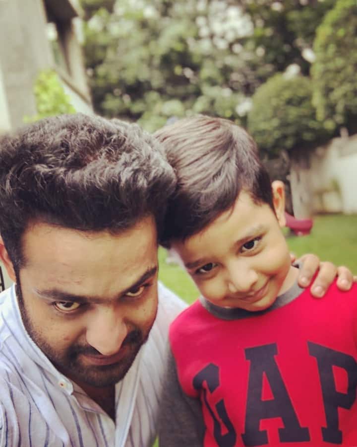 తన పిల్లలతో జూనియర్ ఎన్టీయార్ (Image credit: Instagram)
