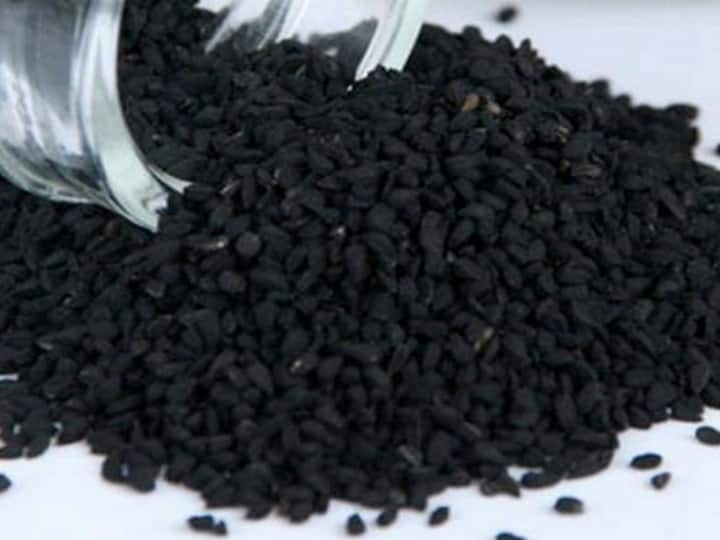 Black Cumin Magic Spice gives healing in ovarian problems and diabetes கர்ப்பப்பை பிரச்சனைகள் முதல் நீரிழிவு வரை.. கருஞ்சீரகம், எப்போ, எப்படி பயன்படுத்தலாம்? தெரிஞ்சுகோங்க..
