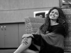 In Pics : क्युट आणि चुलबुली गौतमीचा ब्लॅक अँड व्हाईट अंदाज