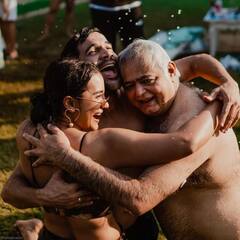 Pool Party: शादी के बाद पूल पार्टी करते दिखे Rajkummar Rao और Patralekhaa, देखिए Unseen Photos