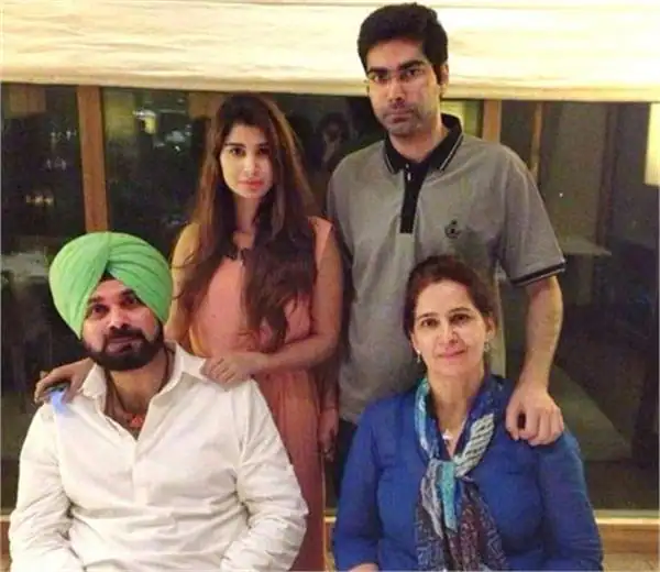 Navjot Singh Sidhu Family : ਜਾਣੋ ਆਗੂ, ਕਾਮੇਡੀਅਨ ਤੇ ਸਾਬਕਾ ਕ੍ਰਿਕਟਰ ਸਿੱਧੂ ਦੇ ਪਰਿਵਾਰ ਬਾਰੇ, ਲੜਕੀ ਮਾਡਲ ਤੇ ਲੜਕਾ ਵਕੀਲ