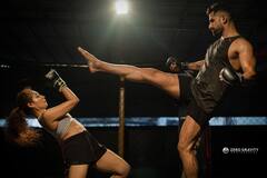 VJ Pooja Ramachandran Photos | நீயே தடை நீயே விடை.. போட்டோ ஷூட்டில் மிரட்டும் சார்பட்டா வில்லன்