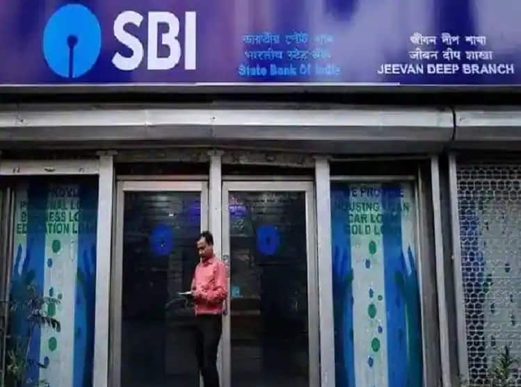 SBI Internet banking services will be unavailable for 5 hours, know about date and Time SBI के ग्राहकों के लिए अलर्ट ! बैंक की ऑनलाइन सर्विस इतने घंटों के लिए बंद रहेंगी, जानें कब नहीं कर पाएंगे यूज