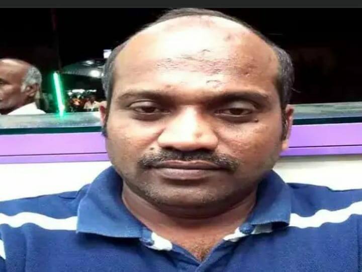 Karur private school student suicide case mathematics teacher commits suicide by hanging suddenly கரூர் : 12-ம் வகுப்பு மாணவி தற்கொலை வழக்கு : மேலும் அதிர்ச்சி.. அதேபள்ளியின் கணித ஆசிரியர் தற்கொலை..