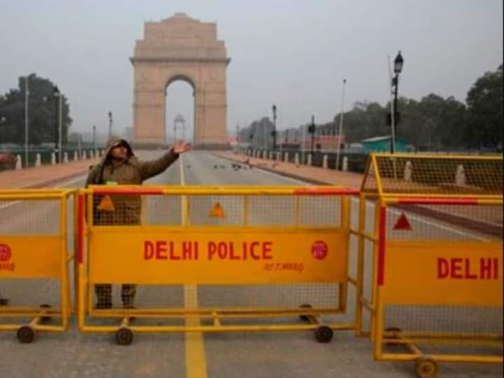 Delhi Weekend Curfew: वीकेंड कर्फ्यू शुरू होने से पहले दिल्ली पुलिस ने जारी किया ये जरूरी संदेश, आप भी जान लें