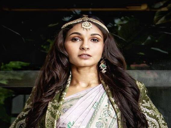 Andrea Jeremiah Photos: ఈజిప్టులో పిక్స్ షేర్ చేసిన 'విశ్వరూపం' బ్యూటీ ఆండ్రియా Andrea Jeremiah Photos: ఈజిప్టులో పిక్స్ షేర్ చేసిన 'విశ్వరూపం' బ్యూటీ ఆండ్రియా