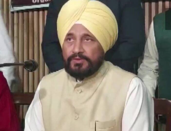 punjab assembly election 2022 : Kejriwal himself is fake, he provoking peoples: Punjab CM Punjab Election 2022 : अरविंद केजरीवाल खुद नकली हैं, लोगों को भड़का रहे- चरणजीत सिंह चन्नी