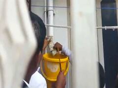 इंजीनियर ने ड्रेनेज पाइप में इस तरह छुपा रखे थे लाखों रुपये, ACB की छापेमारी का देखें VIDEO