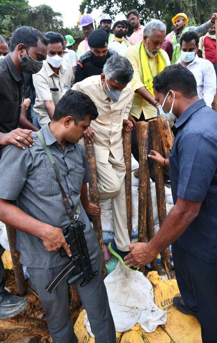 చిత్తూరు జిల్లా వరద ప్రభావిత ప్రాంతాల్లో  చంద్రబాబు పర్యటన
