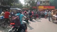 Drinking Water Problem: পানীয় জলের দাবিতে ট্যাংরার ক্রিস্টোফার রোডে স্থানীয় বাসিন্দাদের বিক্ষোভ | Bangla News