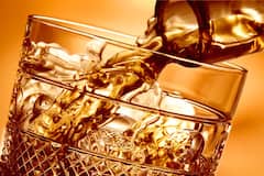 ਕੋਰੋਨਾ ਟੀਕੇ ਦੀ ਦੂਜੀ ਖੁਰਾਕ ਲਗਵਾਉਣ ਵਾਲਿਆਂ ਨੂੰ ਦੇਸੀ ਸ਼ਰਾਬ 'ਤੇ ਮਿਲੇਗੀ 10% ਛੋਟ