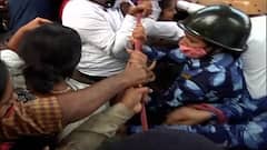 Left Protest: 'গ্রুপ ডি কর্মী নিয়োগে দুর্নীতি', বামেদের SSC ভবন অভিযানে ধুন্ধুমার | Bangla News