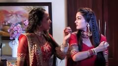 Saath Nibhaana Saathiya 2: Swara STEALS!