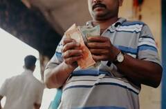 SBI Customer Alert: গ্রাহক ঠকাতে নতুন ফাঁদ, এই কল থেকে সতর্ক থাকুন