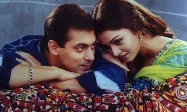 संजय लीला भंसाली ने हम दिल दे चुके सनम के लिए पहले माधुरी को अप्रोच किया था. माधुरी ने फिल्म करने से मना कर दिया तब ऐश्वर्या राय की इसमें एंट्री हुई. इस फिल्म ने ऐश्वर्या राय को फिल्मफेयर अवार्ड दिलवाया था.