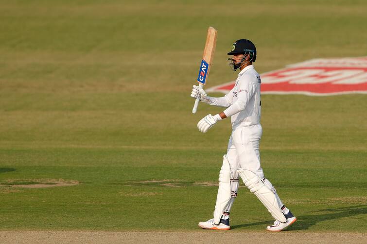 IND vs NZ 1st Test Kanpur Crowd Shout 5 Rupay Ki Pepsi As Shreyas Iyer Bats On His Test Debut- Watch Video Watch Video: 5 ரூபாய்க்கு பெப்சி... ஷ்ரேயாஸ் ஐயர்ன்னா செக்ஸி... கான்பூர் மைதானத்தில் ஆர்ப்பரித்த ரசிகர்கள்!