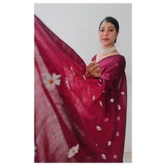 In Pics :  तेजस्विनीची मनमोहक अदा, चाहते झाले फिदा!