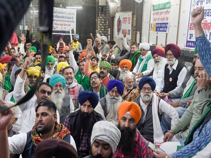 Farm laws Repealed Farmers Protest not end yet differences between Punjab and outside Punjab farmers ANN Farmers Protest: कृषि कानून वापसी के बाद दो गुट में बंटे किसान, पंजाब और पंजाब के बाहर के संगठनों के बीच मतभेद