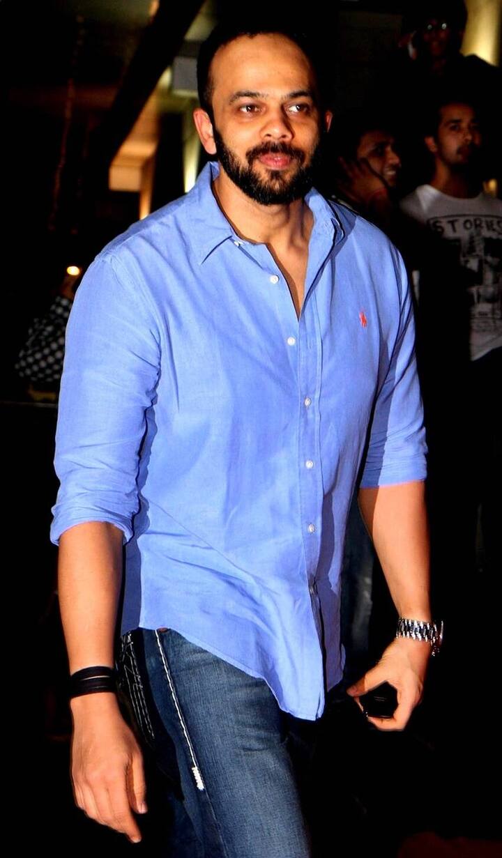 रोहित शेट्टी का नाम बॉलीवुड के महंगे निर्देशकों में शुमार है. वह एक फिल्म बनाने का करीब 25 से 30 करोड़ रुपए चार्ज करते हैं.