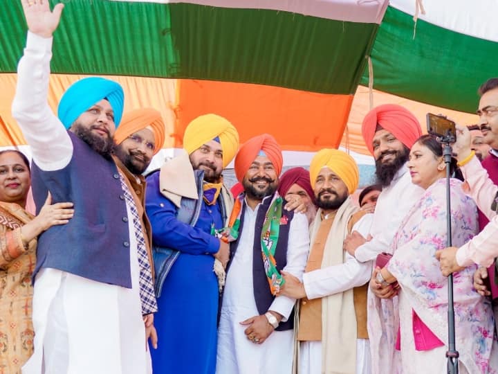 Punjab Election 2022: पंजाब में AAP को झटका, सिद्धू की मौजूदगी में रायकोट के विधायक कांग्रेस में हुए शामिल Punjab Election 2022: पंजाब में AAP को झटका, सिद्धू की मौजूदगी में रायकोट के विधायक कांग्रेस में हुए शामिल