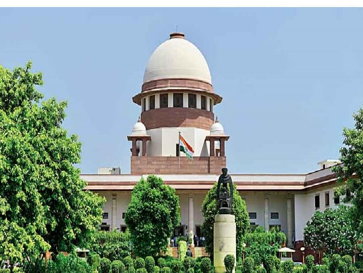 Supreme Court SC to hear on Delhi NCR pollution case today questions will be raised on compliance of instructions Supreme Court: दिल्ली-एनसीआर प्रदूषण मामले पर आज SC करेगा सुनवाई, निर्देशों के पालन पर उठेंगे सवाल