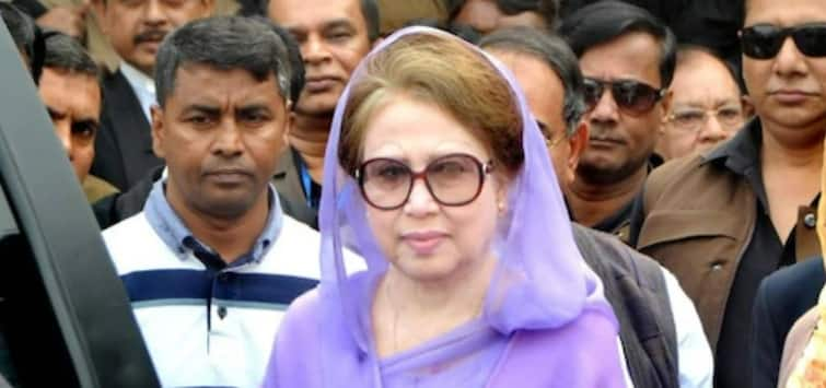 Khaleda Zia Walks Out Of Jail Bangladesh Crisis Protests Violence Sheikh Hasina In India Khaleda Zia Is Free! Former Bangladesh PM Walks Out Of Jail After Nearly 6 Years