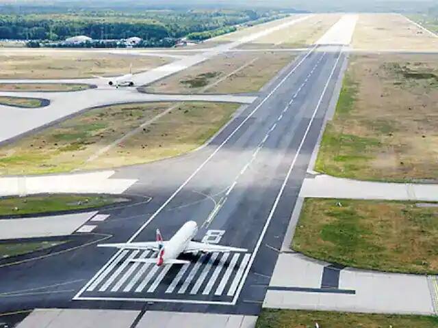PM Modi lay foundation of Noida Jewar International Airport country largest cargo hub, 5 runways, housing metro, railway station, taxi also be available Jewar Airport: एशिया के सबसे बड़े एयरपोर्ट की पीएम मोदी रखेंगे आधारशिला, जानिए जेवर अंतर्राष्ट्रीय हवाईअड्डे की खासियतें