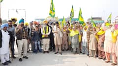 FarmersProtest: ਕਿਸਾਨਾਂ ਦੇ ਵੱਡੇ ਕਾਫਲਿਆਂ ਦਾ ਦਿੱਲੀ ਵੱਲ ਕੂਚ, ਕਾਨੂੰਨ ਵਾਪਸੀ ਮਗਰੋਂ ਵਧੇ ਹੌਂਸਲੇ