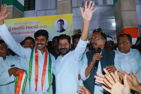 TS Congress : వరి రైతులకు మద్దతుగా రెండు రోజులు టీ కాంగ్రెస్ దీక్ష.. కేసీఆర్ రైతు ద్రోహిగా తేల్చిన రేవంత్ ! TS Congress : వరి రైతులకు మద్దతుగా రెండు రోజులు టీ కాంగ్రెస్ దీక్ష.. కేసీఆర్ రైతు ద్రోహిగా తేల్చిన రేవంత్ !