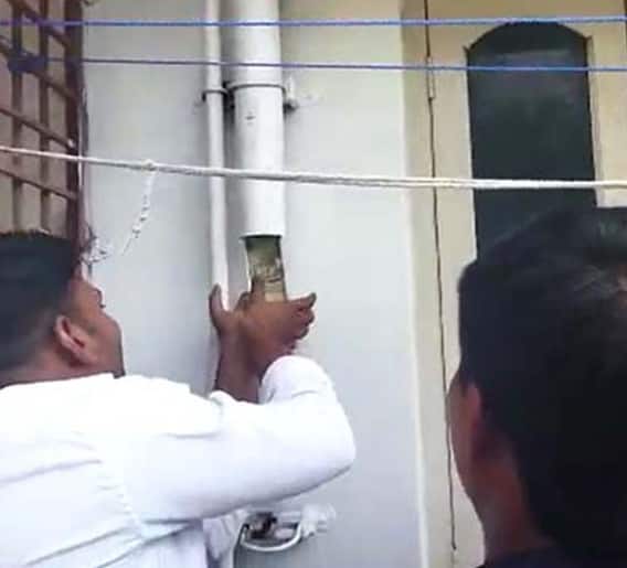 कर्नाटकातील फिल्मी स्टाईल रेड