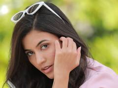 actress anju kuriyan clicks : ரோஸ் நிற உடையில் ரோஜாவாய் மலர்ந்த அஞ்சு குரியன்... இன்ஸ்டா க்ளிக்ஸ்...