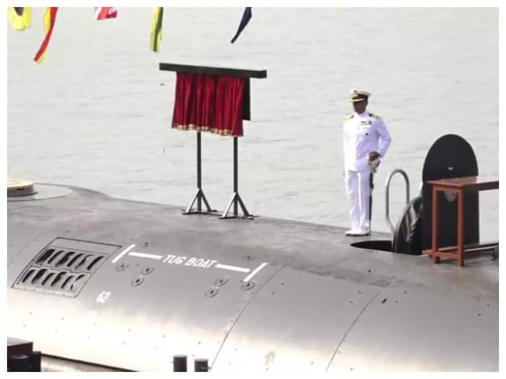 INS Vela commissioned In Indian Navy in Mumbai INS Vela 4th Scorpene-class submarine,Admiral Karambir Singh was present INS Vela: भारत की और बढ़ी समुद्री ताकत, पनडुब्बी आईएनएस वेला नौसेना में शामिल