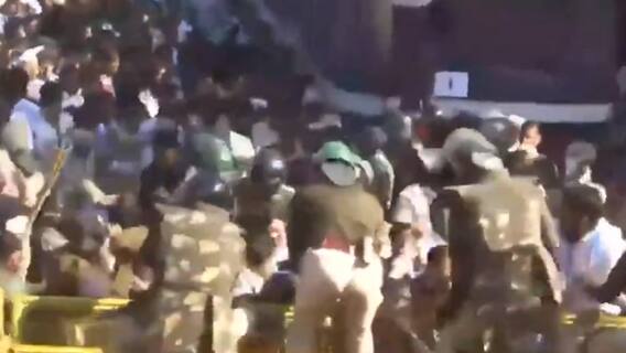 भोपाल में कांग्रेस का जबरदस्त विरोध प्रदर्शन, पुलिस ने किया लाठीचार्ज, जानिए पूरा मामला | मातृूभूमि