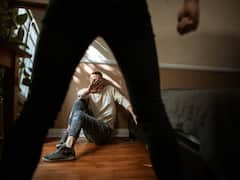 Hyderabad: చాక్లెట్ ఇస్తానని బాలుడ్ని రమ్మన్న యువకుడు.. పొదల్లోకి తీసుకెళ్లి పాడుపని, భయంతో పరుగులు