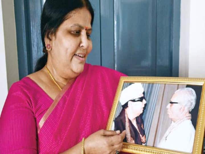 Former Tamil Nadu CM MGR Niece MGC Leelavathi passed away MGR Niece Passed Away: எம்ஜிஆருக்கு சிறுநீரகத்தை தானமாக கொடுத்த லீலாவதி காலமானார் - ஓபிஎஸ், இபிஎஸ் இரங்கல்