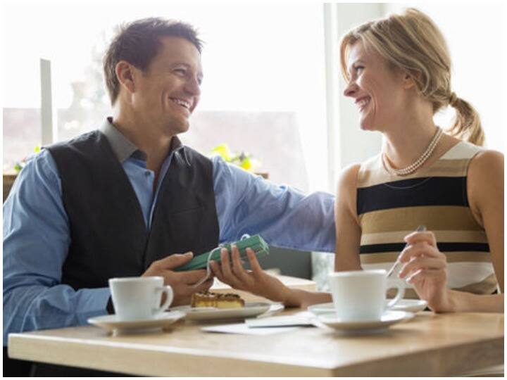Relationship Tips: शादी के बाद हर कपल को निभाने चाहिए ये वचन Relationship Tips, After Marriage Every Couple Should Keep this Promise And Relationship Tips: शादी के बाद हर कपल को निभाने चाहिए ये वचन