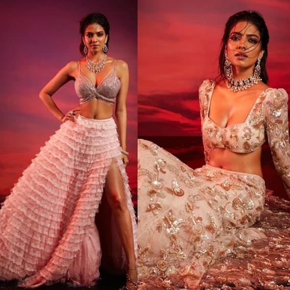 Malavika Mohanan: 'మరీ ఇంత అందంగా ఉంటే ఎలా..?' మాళవిక ఫొటోలపై నెటిజన్ల కామెంట్స్.. Malavika Mohanan: 'మరీ ఇంత అందంగా ఉంటే ఎలా..?' మాళవిక ఫొటోలపై నెటిజన్ల కామెంట్స్..