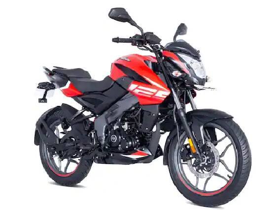 Bajaj Pulsar NS 125 ही बजाज पल्सर सिरिजमधील एंट्री लेव्हल बाइक आहे. हे 124.45 cc SOHC, एअर-कूल्ड इंजिनद्वारे समर्थित आहे जे 12 bhp आणि 11 Nm पीक टॉर्क जनरेट करते. त्याची किंमत 98,234 रुपये (एक्स-शोरूम दिल्ली) आहे.
