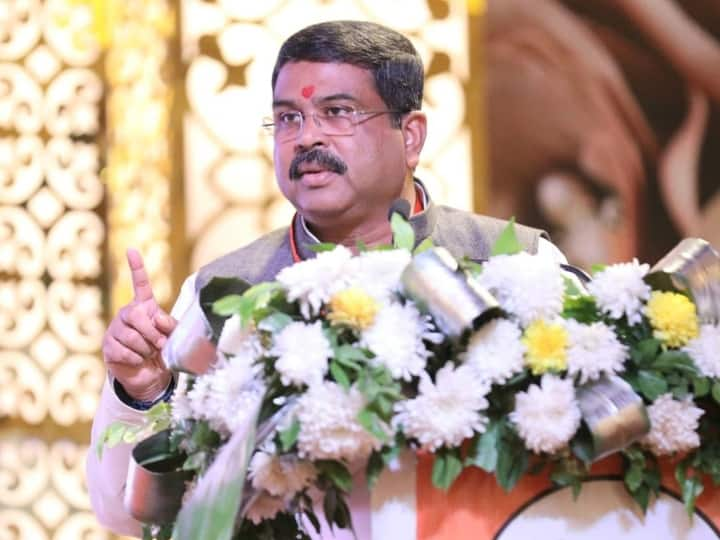 School Rankings India Education Minister Dharmendra Pradhan announced ranking of schools School Rankings India: उच्च शिक्षण संस्थानों की तर्ज पर स्कूलों की भी जारी होगी रैंकिंग, शिक्षा मंत्री धर्मेंद्र प्रधान ने किया एलान