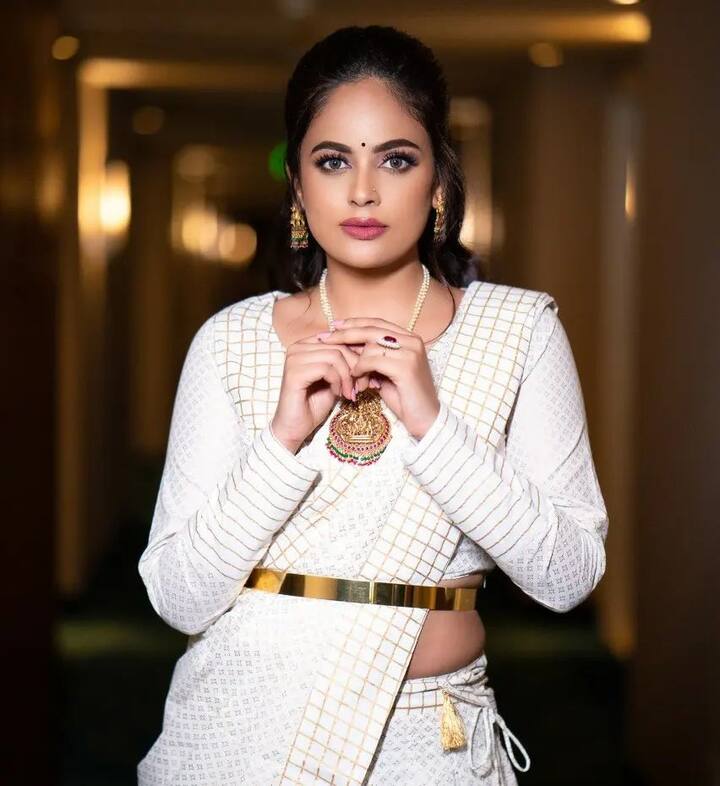 சுட்டும் விழி சுடரே  சுட்டும் விழி சுடரே