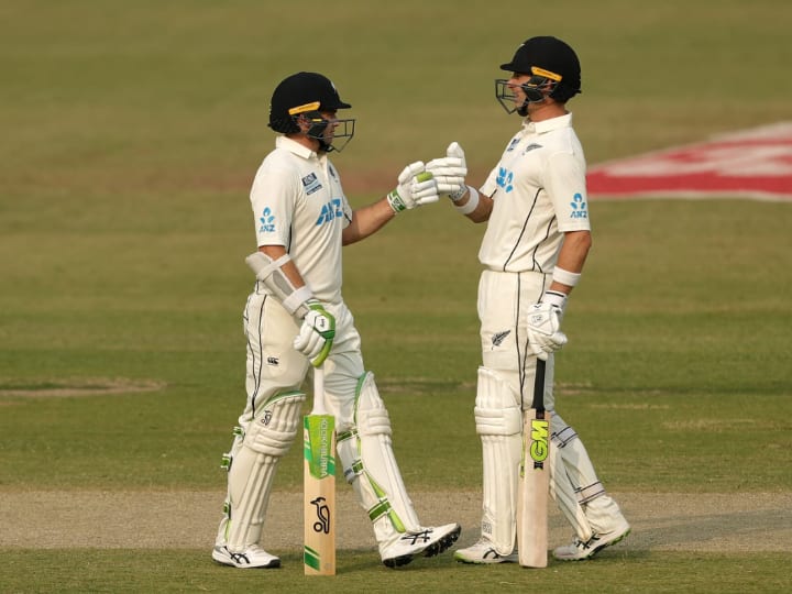 India vs New Zealand 1st Test Highlights Tom Latham, Will Young Score Fifties To Put Kiwis On Top At Stumps On Day 2 Ind vs NZ, 1st Test: Latham, Young Score Fifties To Put Kiwis On Top At Stumps On Day 2