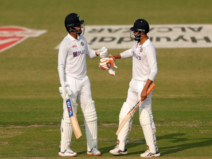 IND vs NZ 1st Test: 345 ரன்களுக்கு ஆல்-அவுட் ஆனது இந்தியா...! முதல் இன்னிங்சை தொடங்கியது நியூசிலாந்து...!