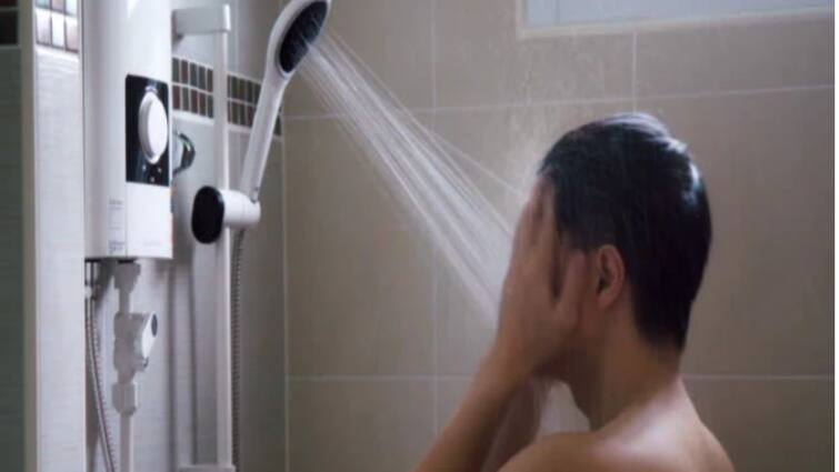 Health Benefits Of Hot Water Bath, Know In Details শীতকালে গরম জলে স্নান শরীরের জন্য উপকারী নাকি ক্ষতিকর? জেনে নেওয়া খুব জরুরি