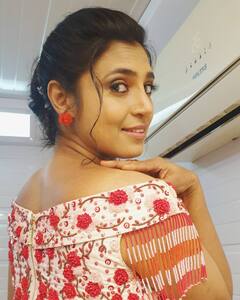 kasthuri Photos: చీరకట్టులో కాదు… మోడ్రన్ డ్రెస్సుల్లో గృహలక్ష్మిని చూశారా.