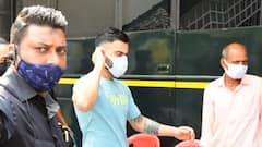 Kohli Pics: ২২ গজে নয়, মেহবুব স্টুডিওয় কী করছেন বিরাট?