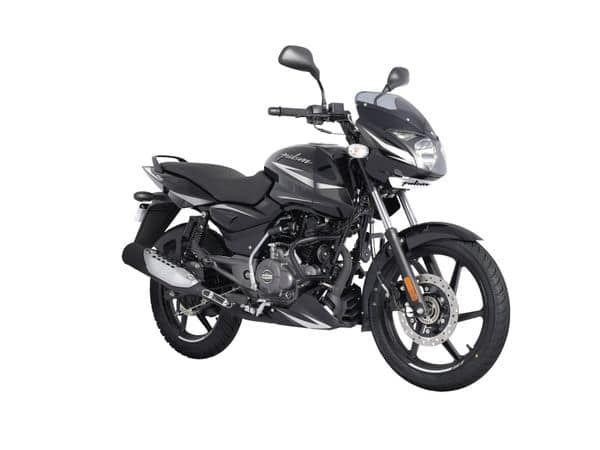 बजाज पल्सर 150 (Bajaj Pulsar 150) बजाज पल्सर 150 में 149.5 सीसी का इंजन है, जो 14 बीएचपी और 13 एनएम टॉर्क जनरेट करता है. यह 5-स्पीड मैनुअल गियरबॉक्स के साथ आती है. इसके तीन वैरिएंट- नियॉन, स्टैंडर्ड और ट्विन डिस्क है. इसकी कीमत 98,291 रुपये से शुरू होकर 107,366 रुपये तक जाती है. यह दिल्ली की एक्स शोरूम कीमत है.