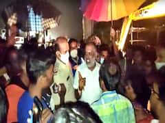 Tirupati: పేరూరు చెరువుకు గండితో పాతకాల్వ గ్రామస్తుల ఆందోళన... ఎమ్మెల్యే కావాలనే చేశారని బాధితులు ఆగ్రహం..!