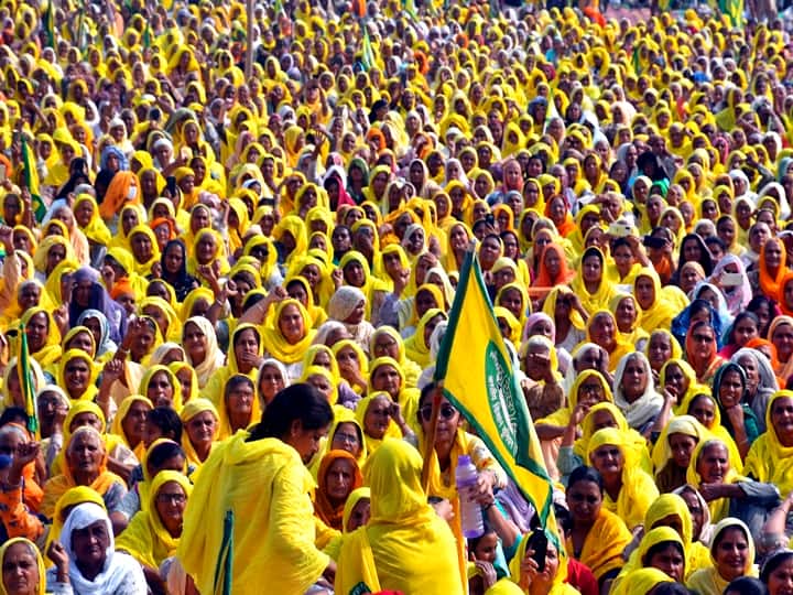 Farmers from Punjab, Haryana and Uttar Pradesh on Friday gathered in large numbers at the three Delhi border points of Singhu, Ghazipur and Tikri, as the day marks one year of their agitation against the three farm laws. In photo, Women farmers gathered at Tikri border to mark the one year anniversary of farmers' agitation, in New Delhi, Friday, Nov 26, 2021. (PTI Photo)