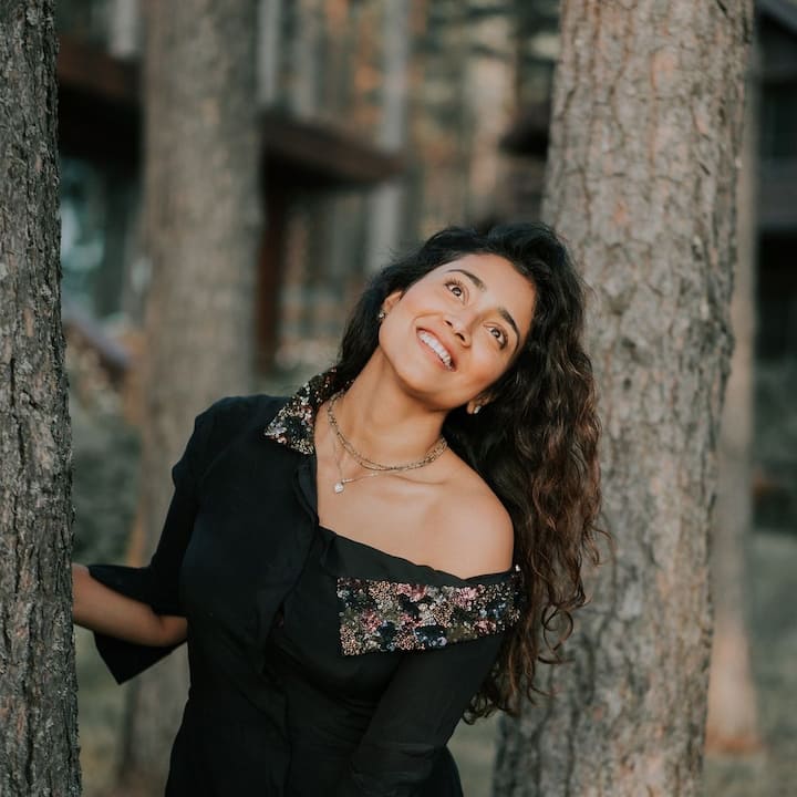 கனவோ நிஜமோ காதல் மந்திரமோ